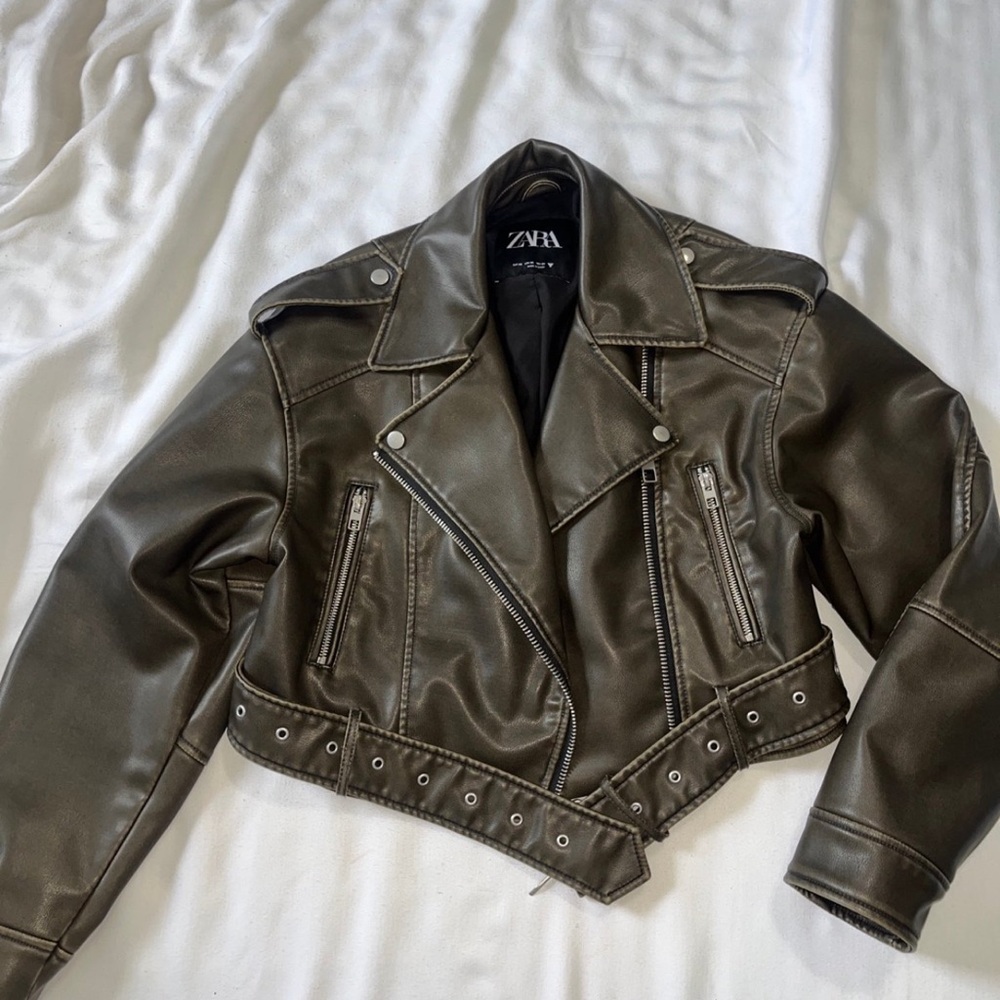 Zara faux leather crop biker jacket charcoal gray black small 4341/876 Molly Mae